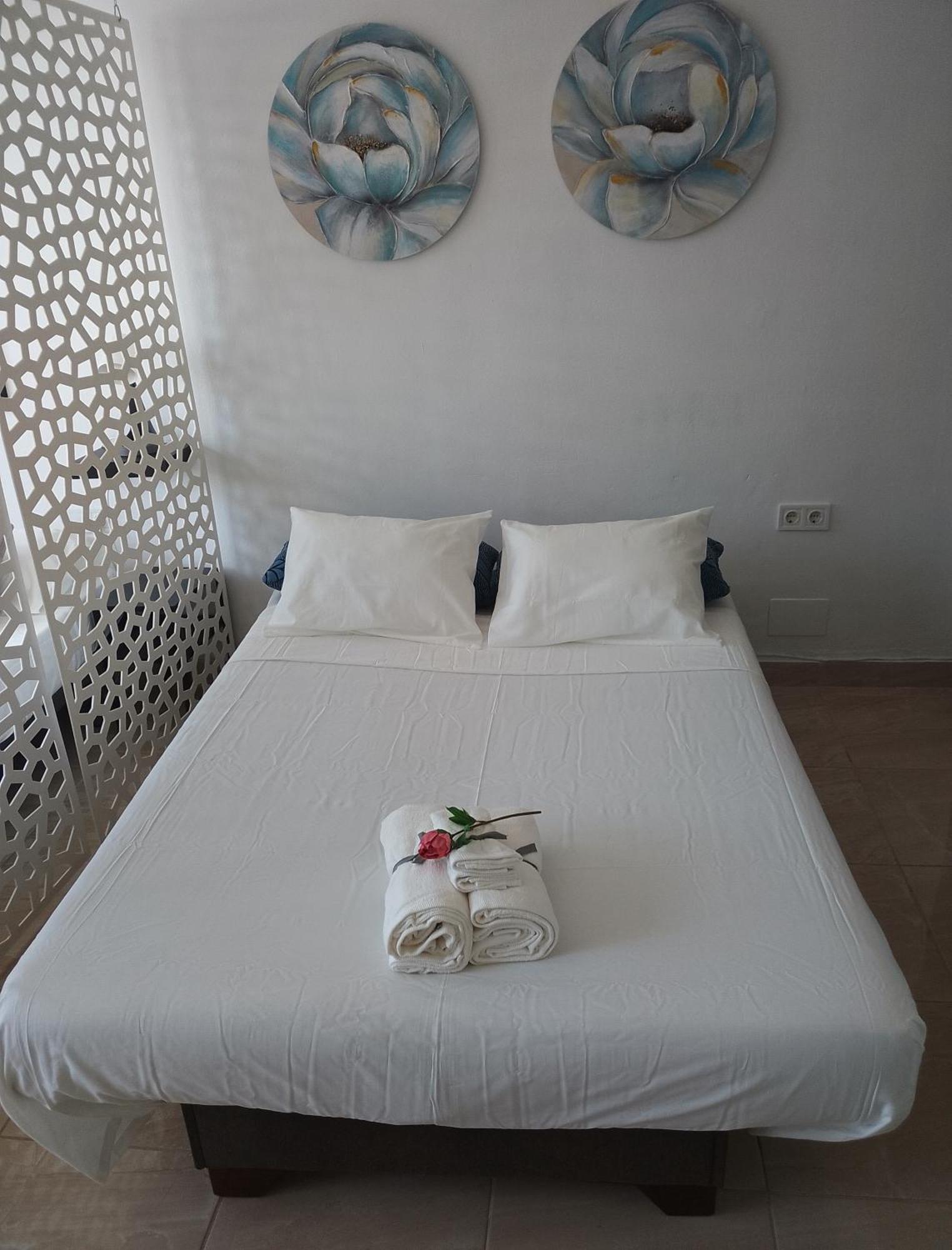 Apartamento Serrano Malaga Exterior photo